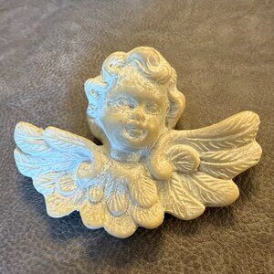 Vintage Resin Cherub/Angel with marble finish, for hanging 4" long, French